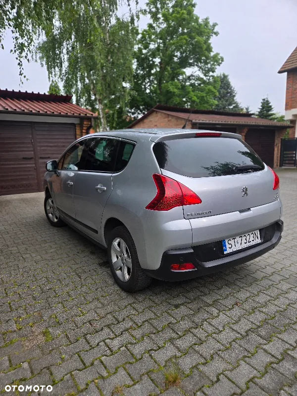 Peugeot 3008 e-HDi 115 ETG6 Stop&Start Allure - 4