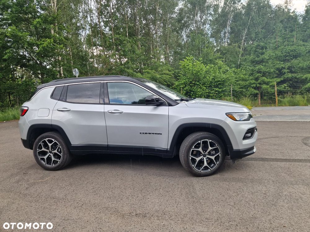 Jeep Compass - 13