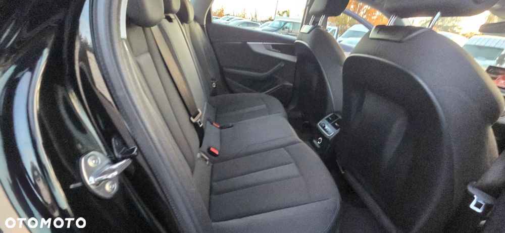 Audi A4 Avant 2.0 TDI - 33