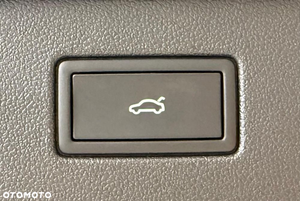 Volkswagen T-Roc - 11