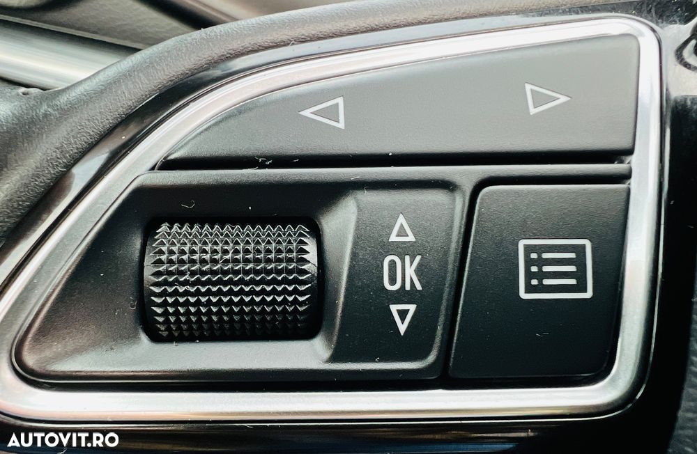 Audi A3 2.0 TFSI Quattro S tronic Sport - 8