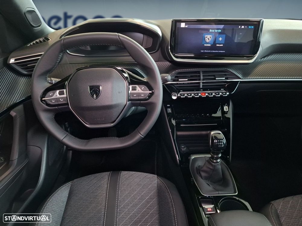 Peugeot 2008 1.2 PureTech Allure — fotografia 13