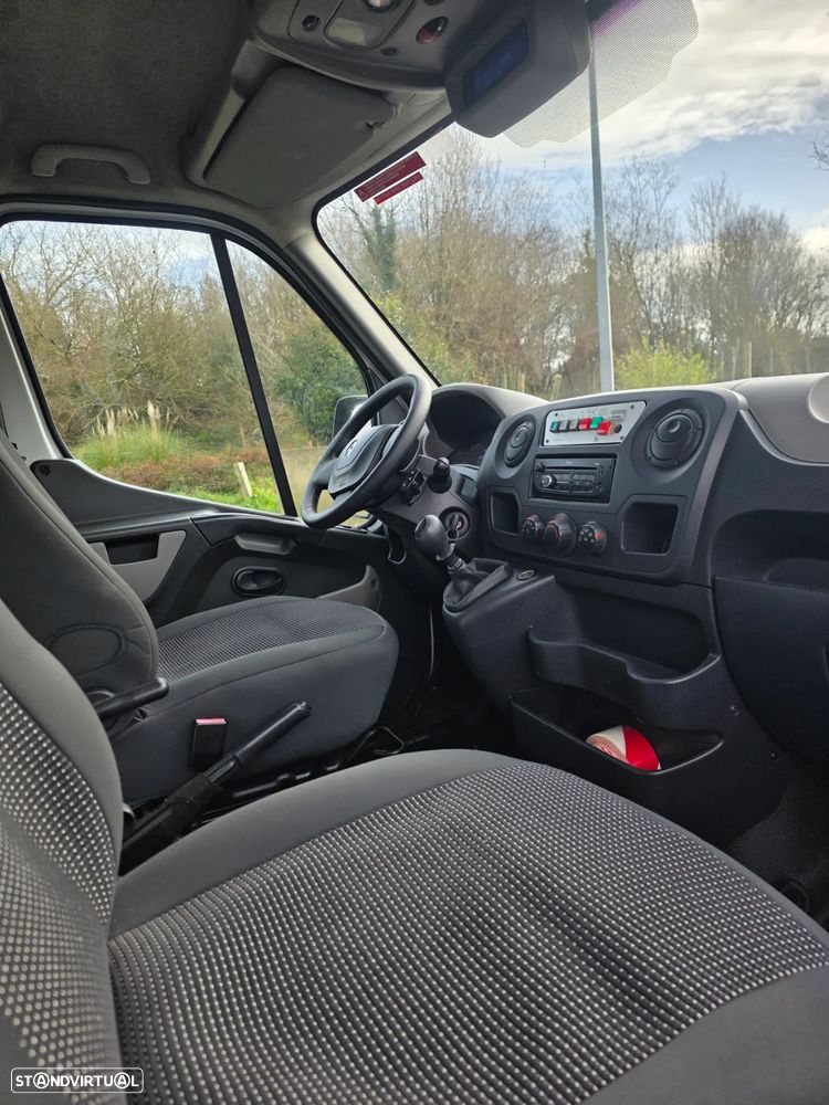 Renault Master Plataforma Elevatória - 7