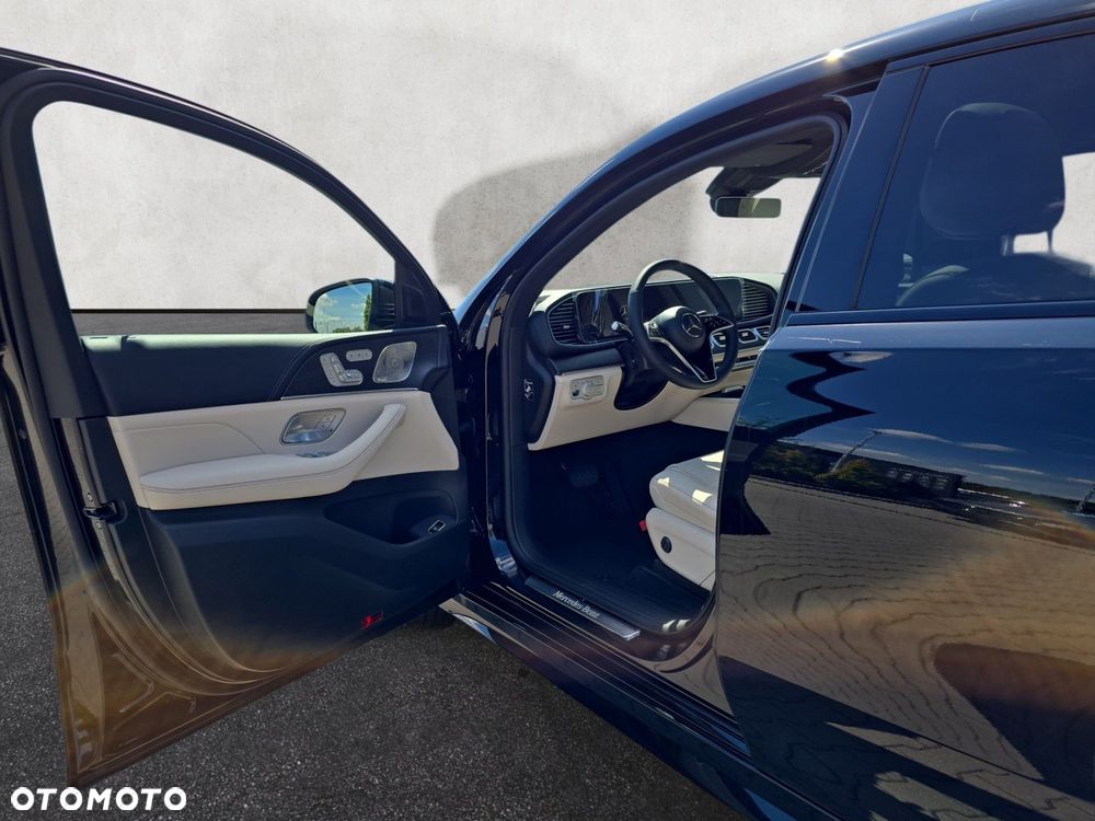 Mercedes-Benz GLE - 11