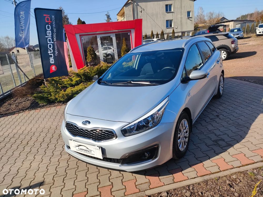 Kia Ceed - 1