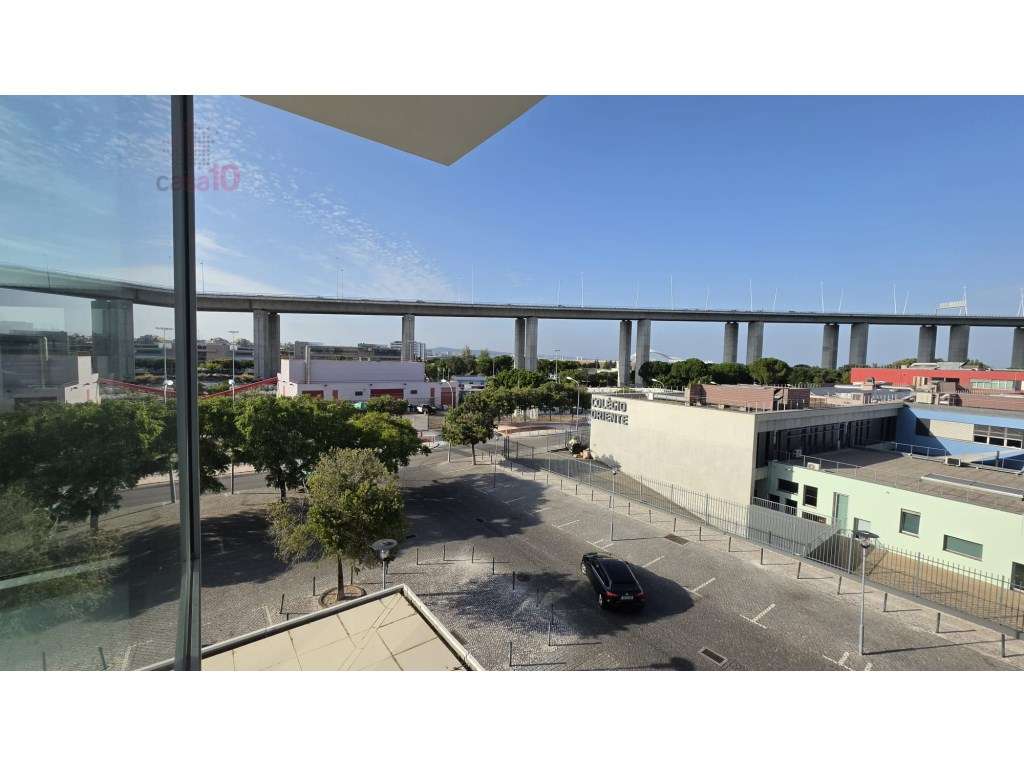 Escritório para arrendamento - Zona Norte do Parque Nações - Grande imagem: 4/18