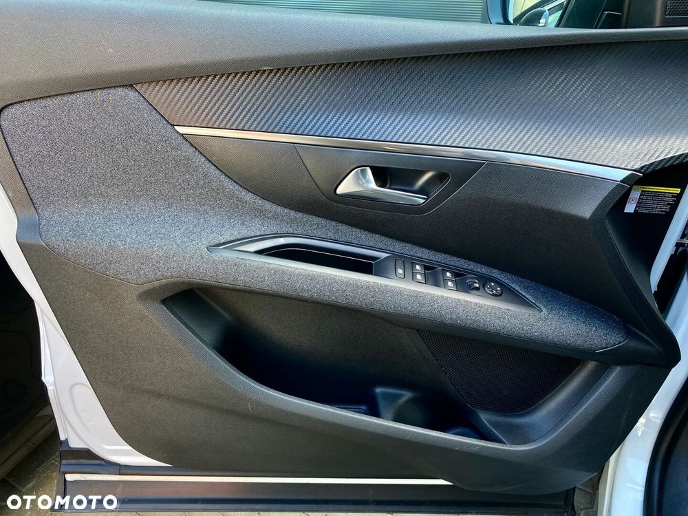 Peugeot 5008 1.2 PureTech Active S&S - 21