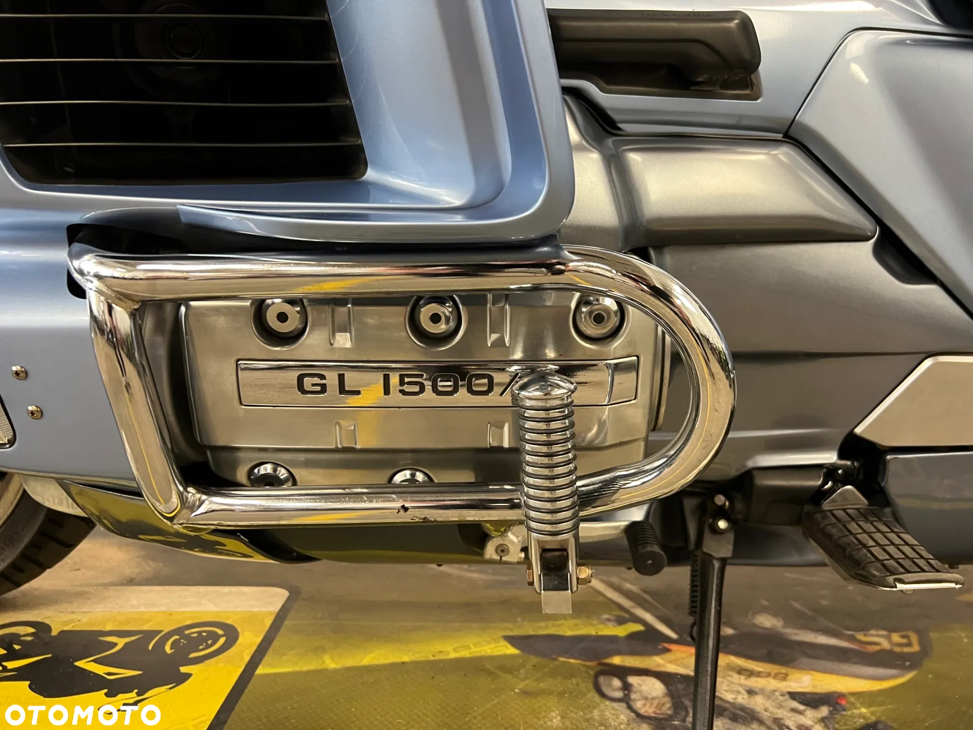 Honda GL - 24