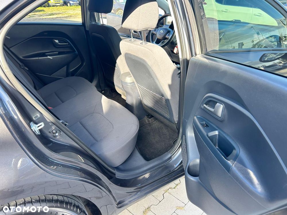 Kia Rio 1.2 M - 23