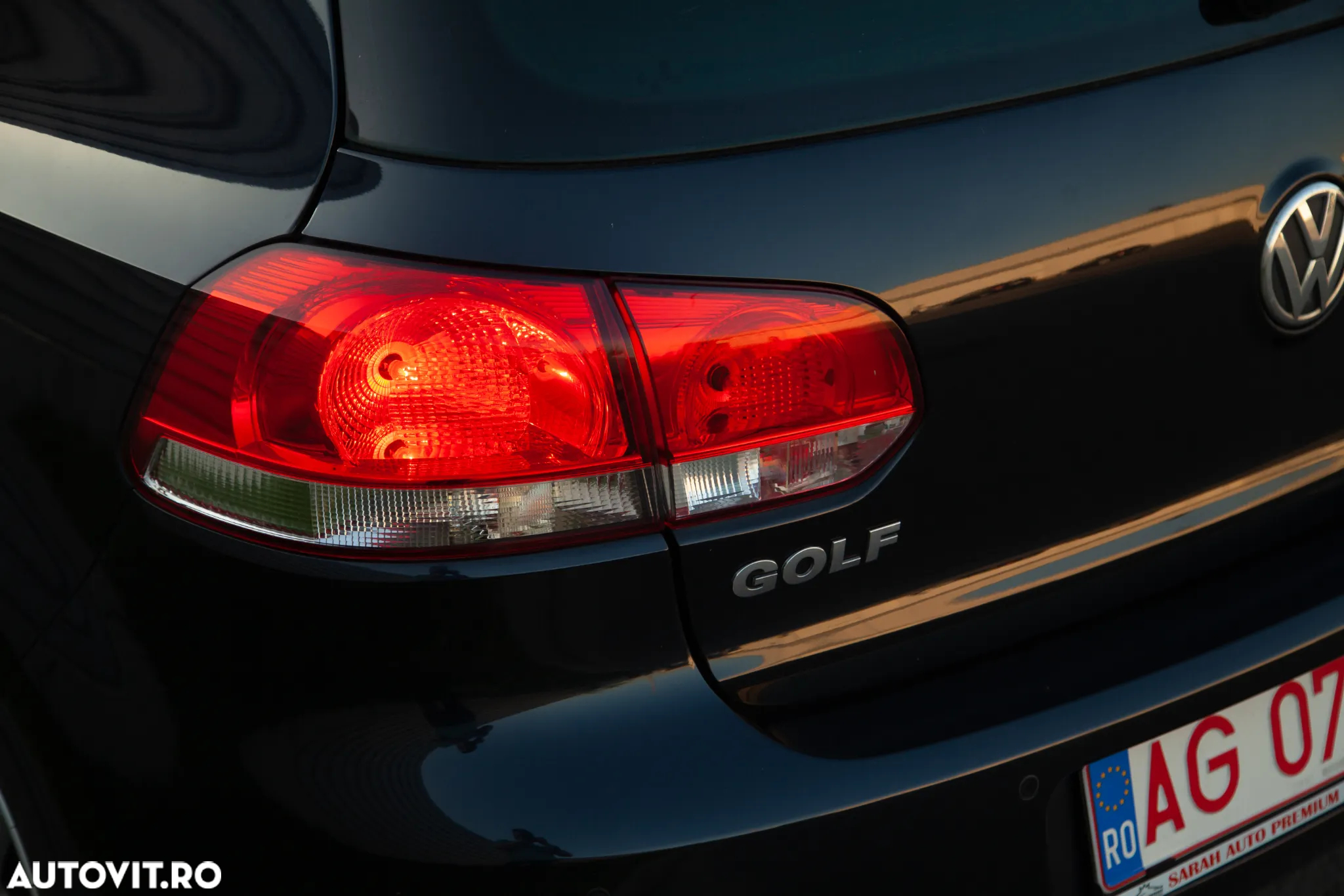Volkswagen Golf 2.0 TDI DPF Style - 9