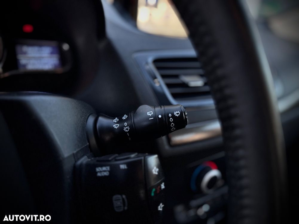 Renault Megane 1.5 dCI Color Edition - 29