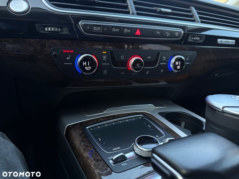 Audi Q7 3.0 TDI Quattro Tiptronic - 32