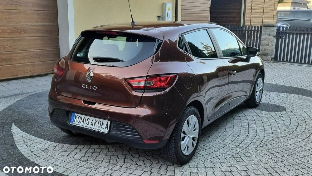 Renault Clio - 6
