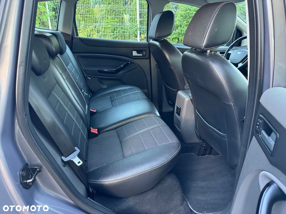 Ford Kuga 2.0 TDCi 4WD Titanium - 17