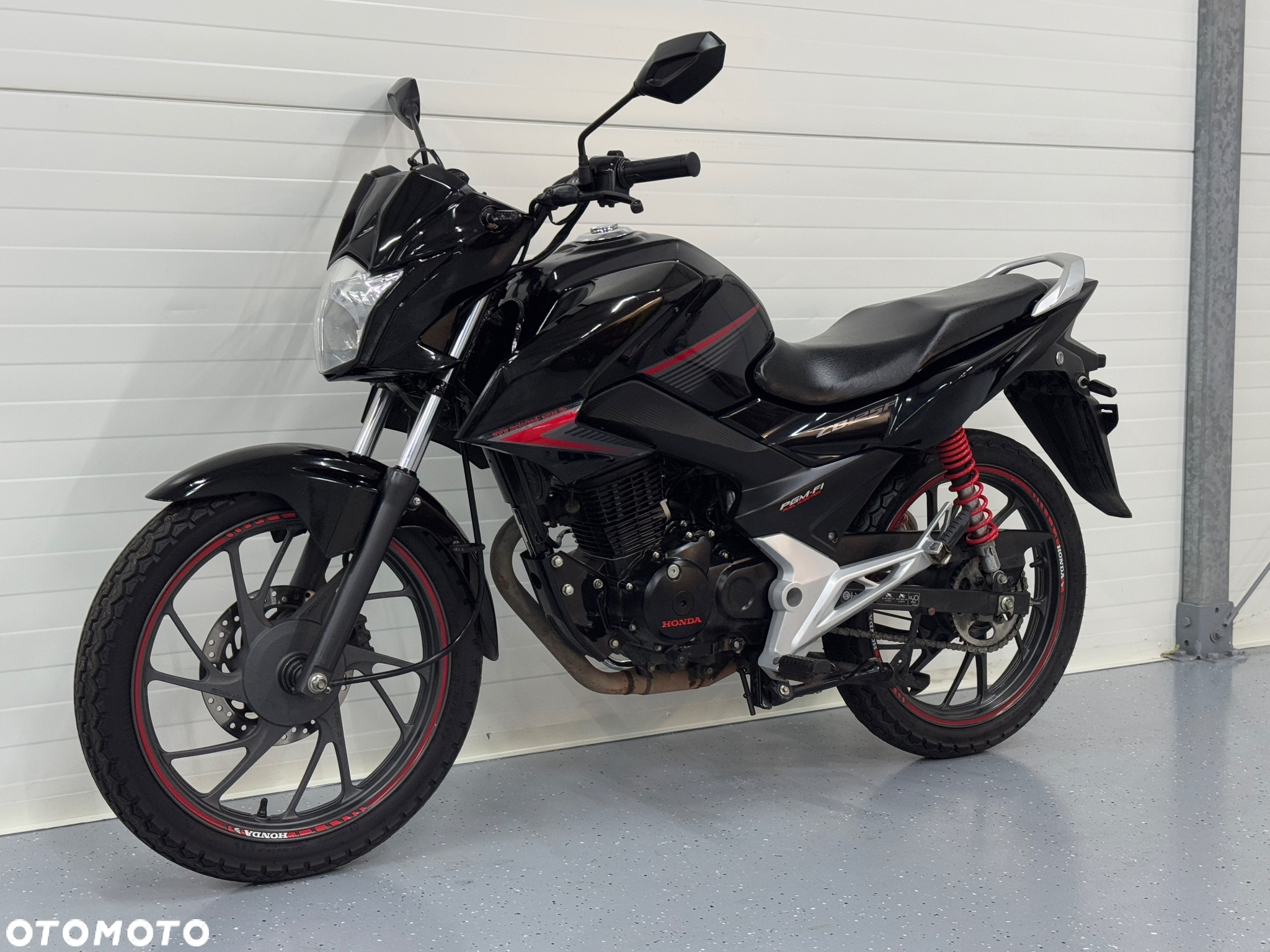 Honda CBF - 9