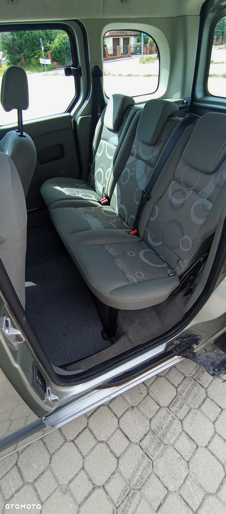 Renault Kangoo 1.6 16V Privilege - 7