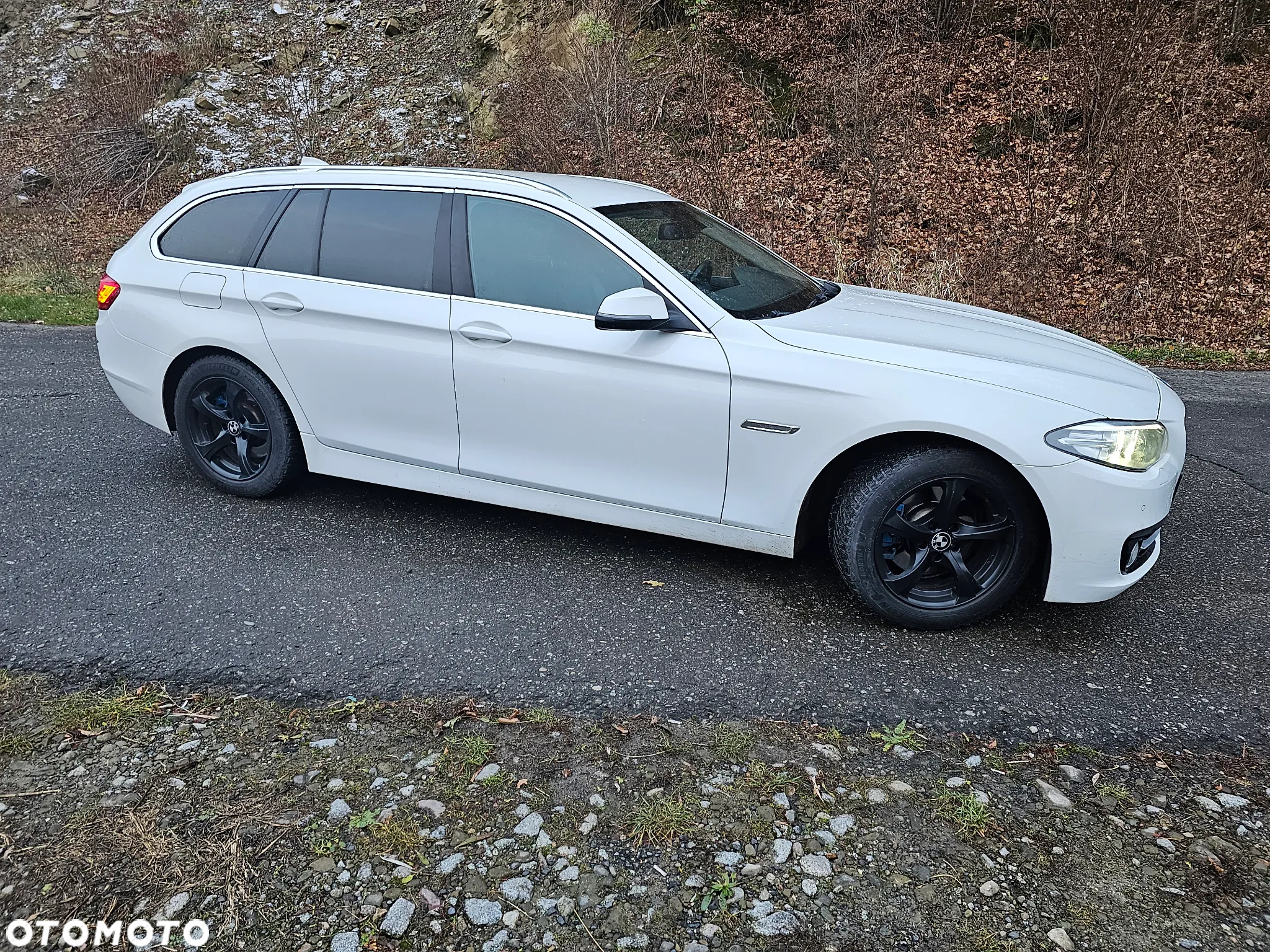 BMW Seria 5 520d xDrive Touring - 8