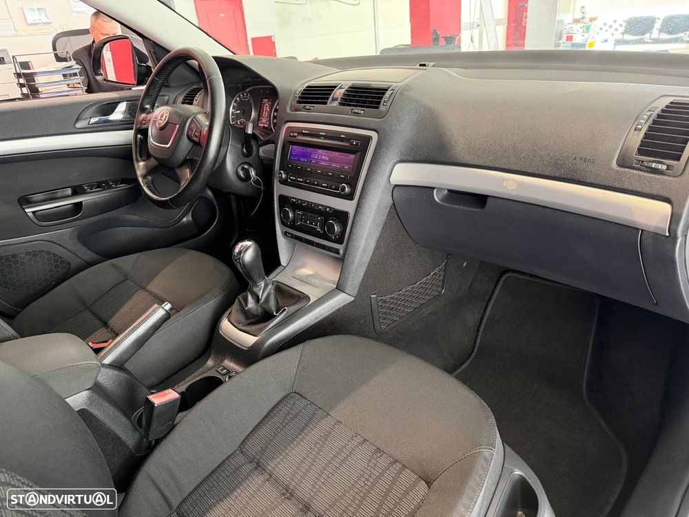 Skoda Octavia Break 1.6 TDi Elegance - 9