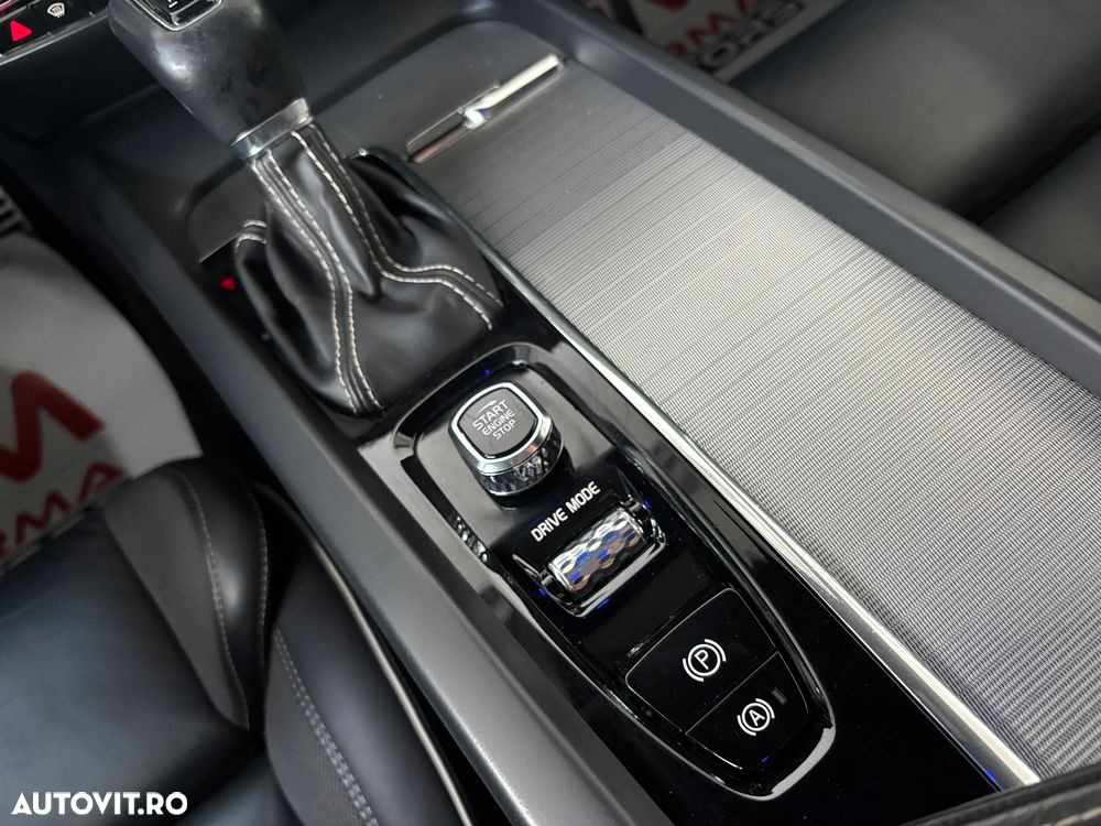 Volvo V60 T6 AWD Geartronic R-Design - 20