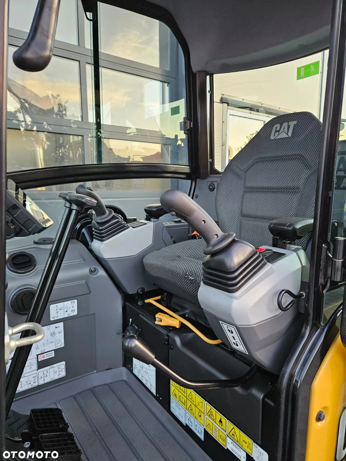 Caterpillar MINIKOPARKA CAT CATERPILLAR 301.8 CR 301 302 2021R - 9