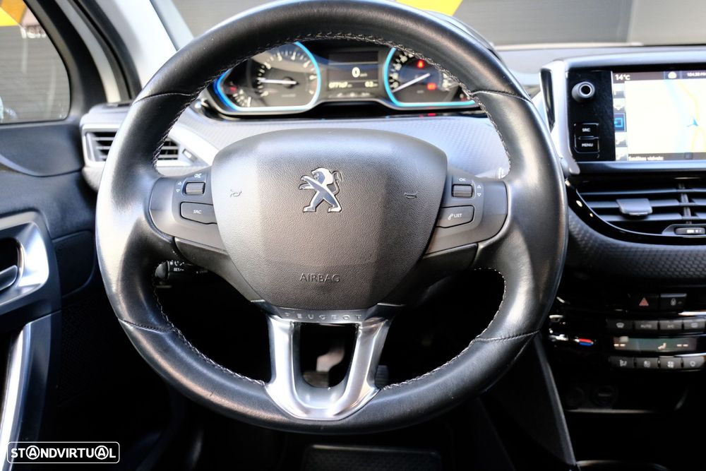 Peugeot 2008 1.2 PureTech Allure - 15