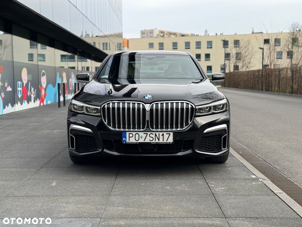 BMW Seria 7 730d xDrive mHEV - 3