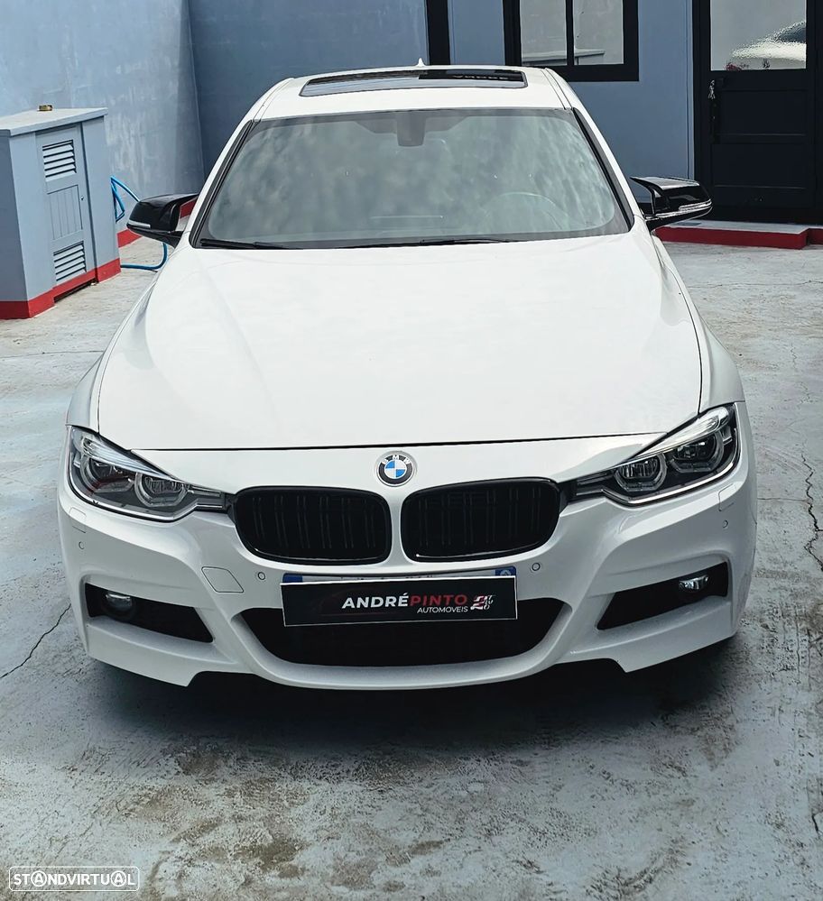 BMW 330 e iPerformance Pack M - 20