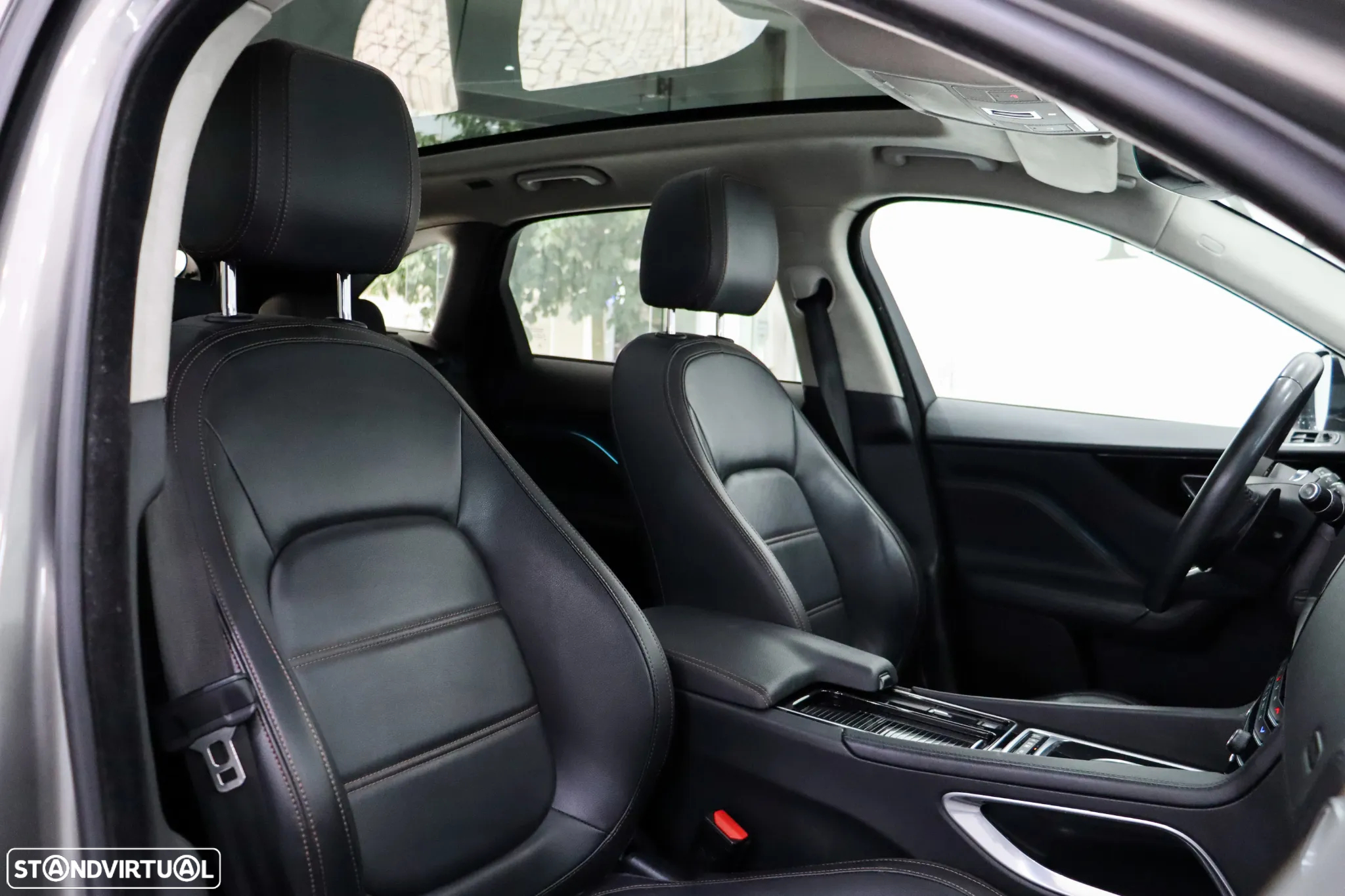 Jaguar F-Pace 2.0 i4D Prestige Aut. - 33