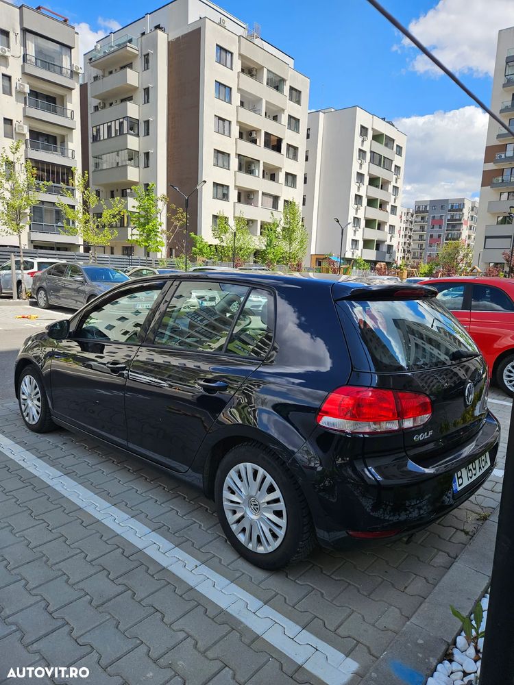 Volkswagen Golf 1.6 TDI DPF BlueMotion Technology Comfortline - 4