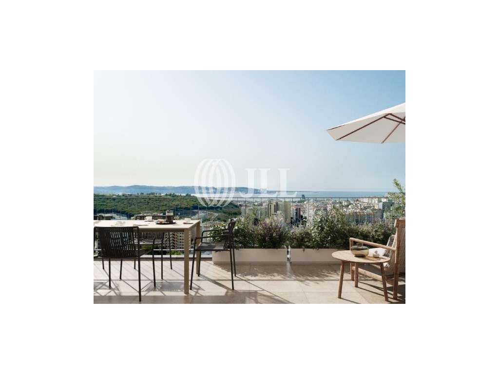Apartamento T3 com garagem em Miraflores, Algés, Lisboa - Grande imagem: 2/7