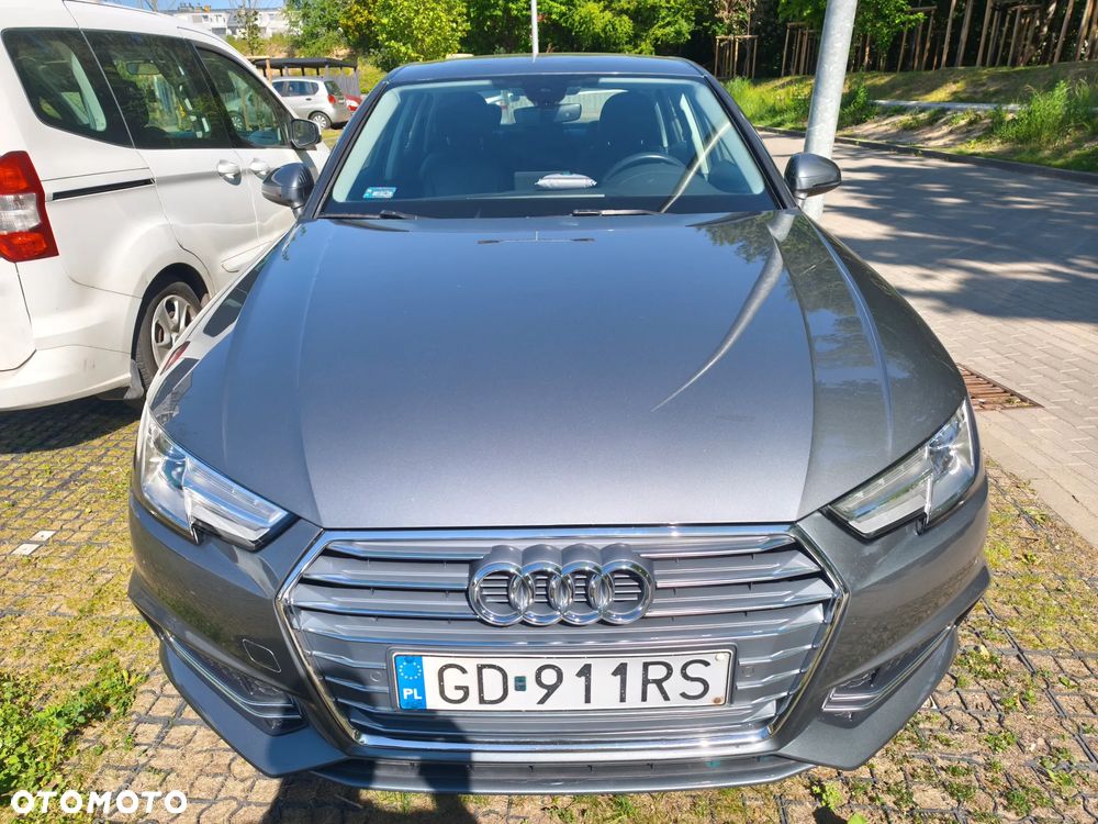Audi A4 Limousine - 4