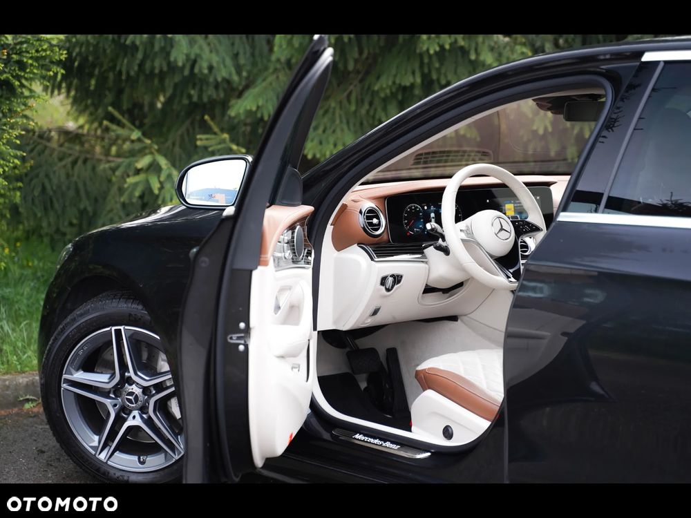 Mercedes-Benz Klasa E 400 d 4-Matic AMG/Avantgarde - 19