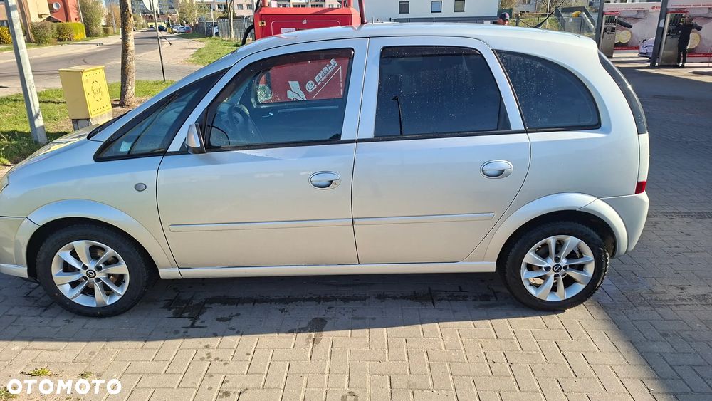 Opel Meriva - 12