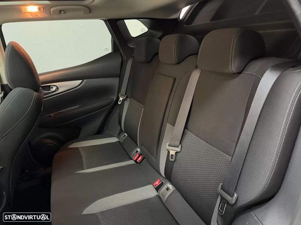 Nissan Qashqai — fotografia 13