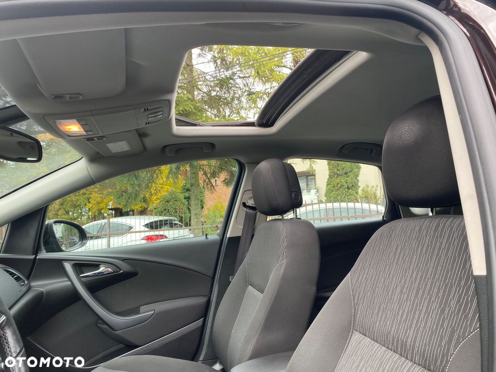 Opel Astra 1.4 Turbo Design Edition - 24