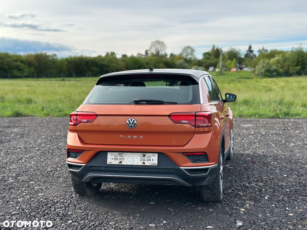 Volkswagen T-Roc - 13