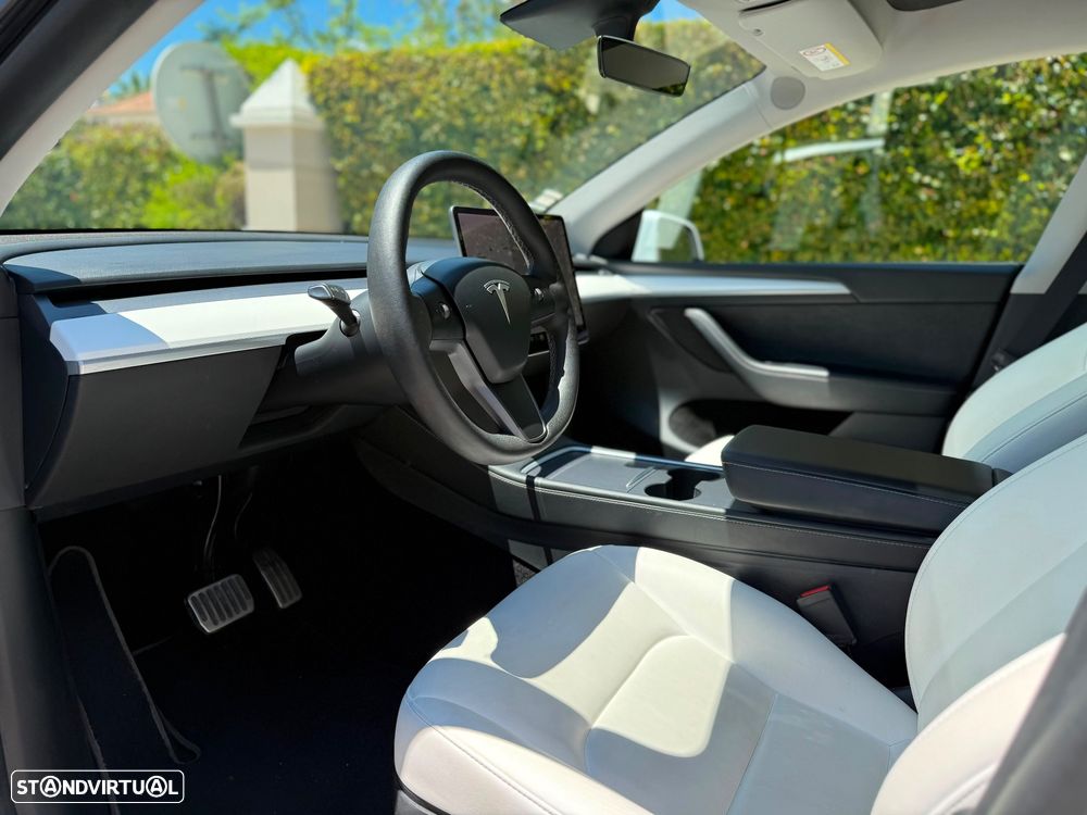 Tesla Model Y Long Range Tração Integral - 27