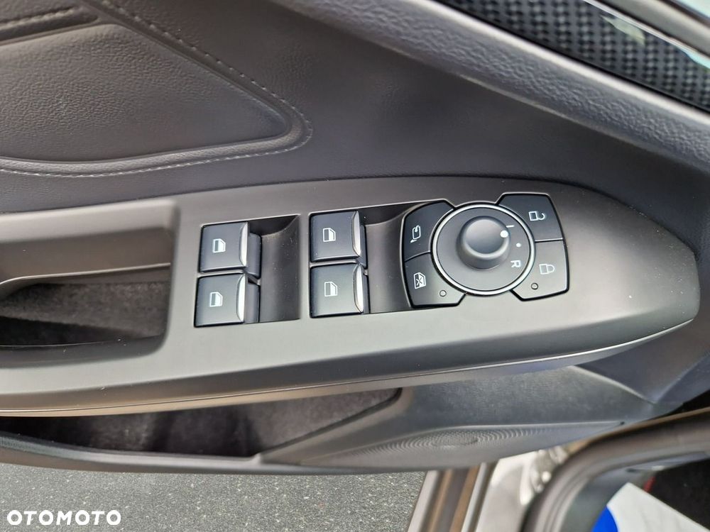 Ford Focus - 11