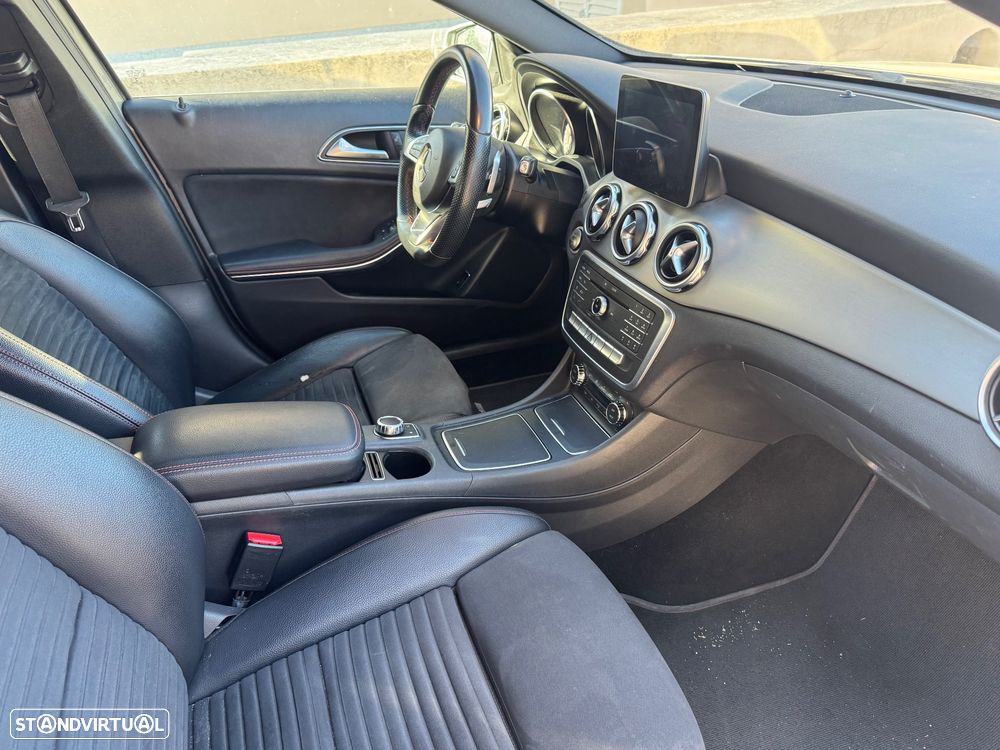 Mercedes-Benz CLA 180 - 9