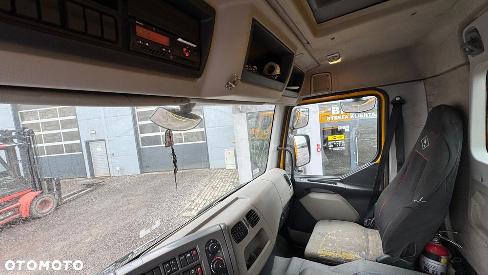 Renault Kerax - 8