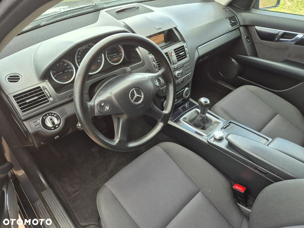 Mercedes-Benz Klasa C 180 T Kompressor Classic Starline - 14