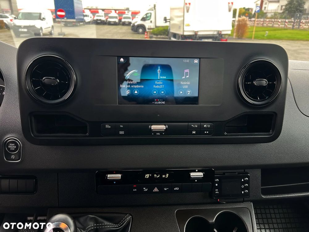 Mercedes-Benz Sprinter 319 CDI V6 Autolaweta Laweta Salon PL - 13