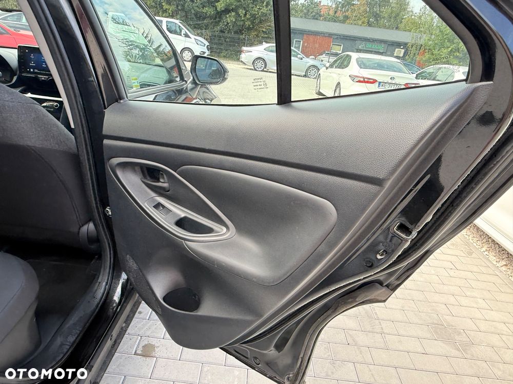 Toyota Yaris Cross Hybrid 1.5 Comfort - 23