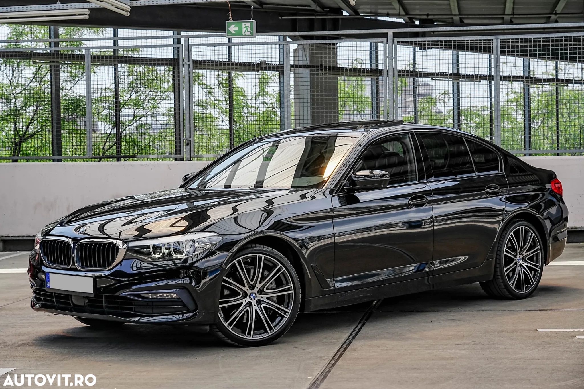 BMW Seria 5 540i xDrive Aut. Sport Line - 2