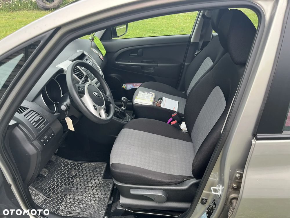 Kia Venga 1.6 Smart - 9