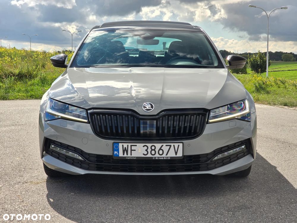 Skoda Superb 2.0 TDI SCR Sportline DSG - 17