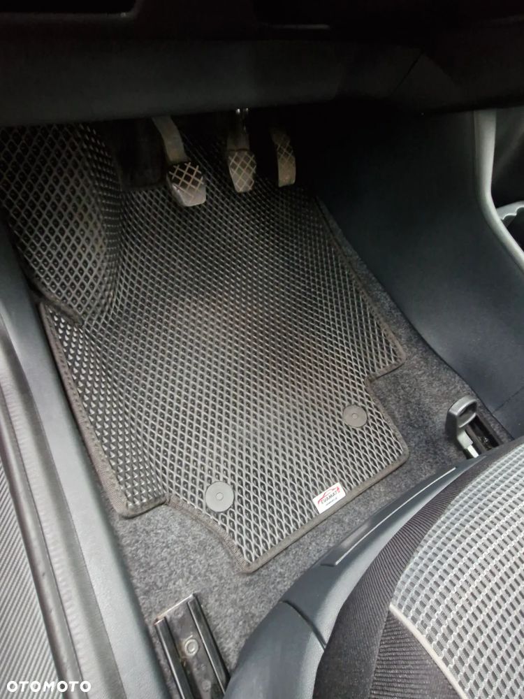 Skoda Fabia 1.4 16V Family - 18