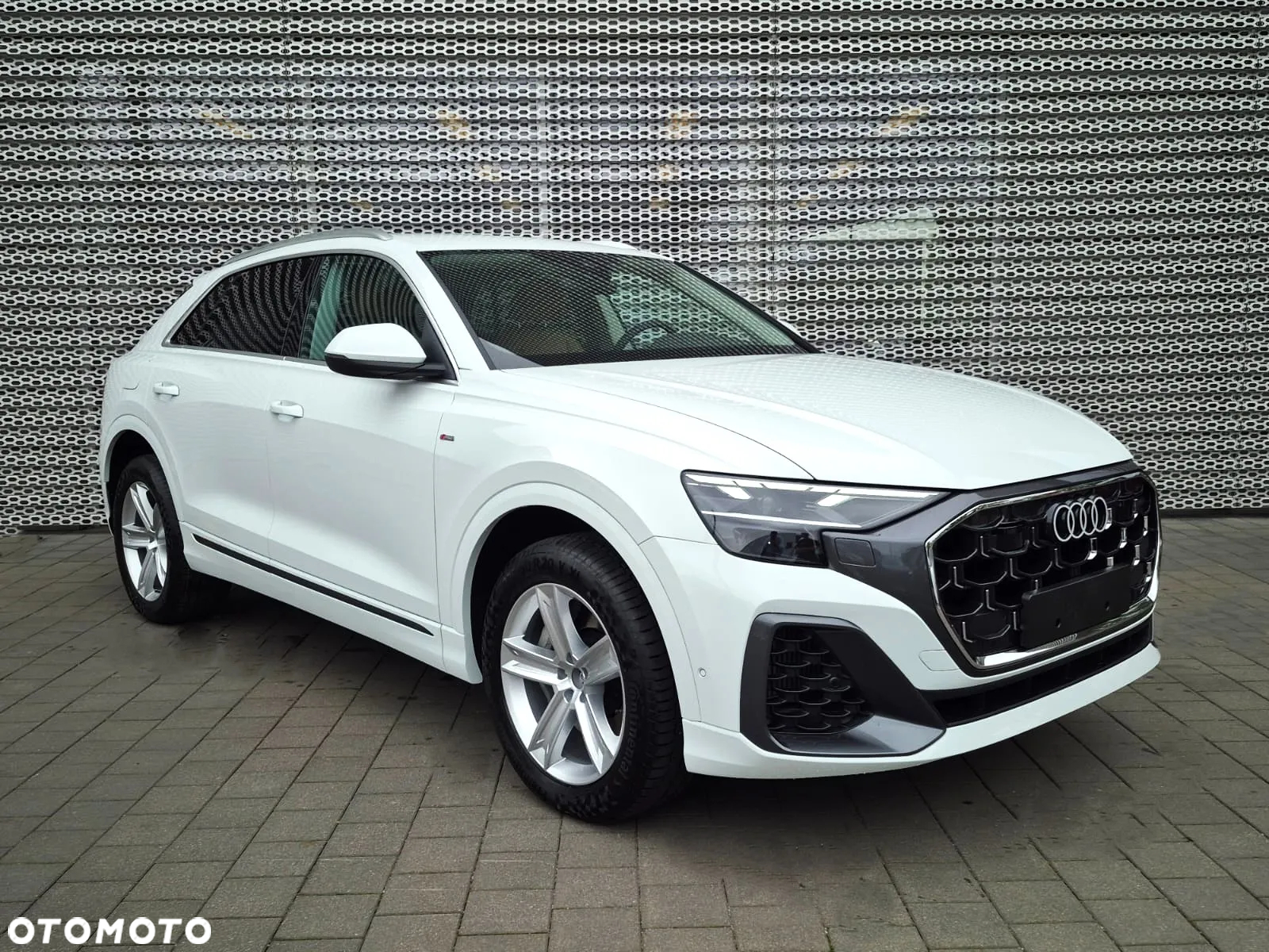 Audi Q8 55 TFSI e PHEV Quattro Tiptronic - 3