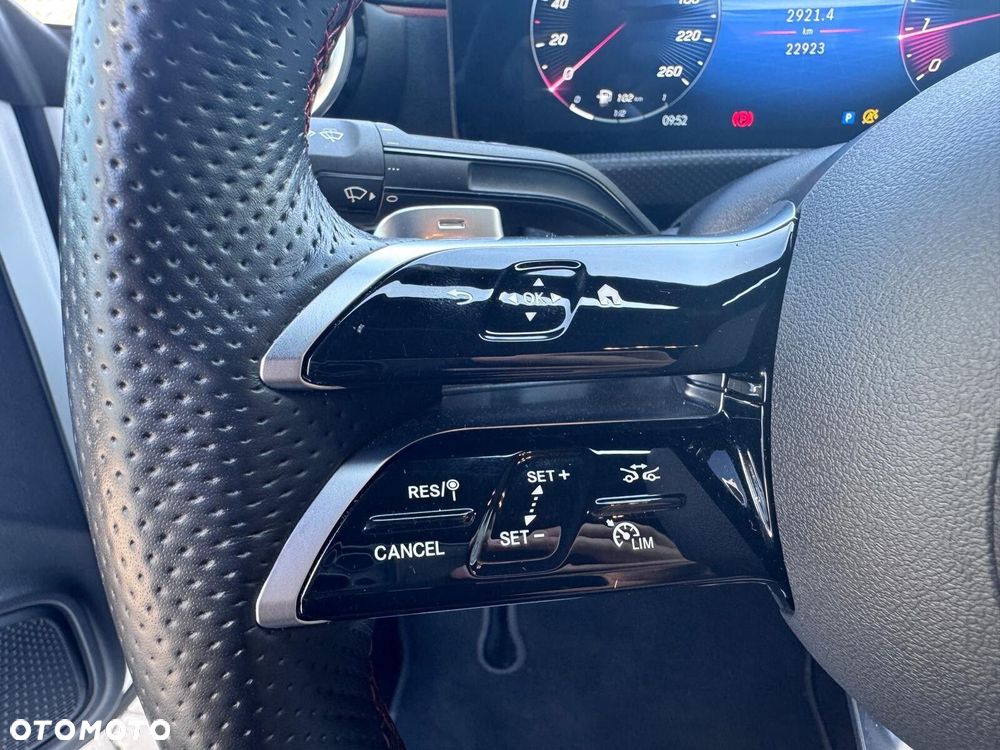 Mercedes-Benz CLA - 17