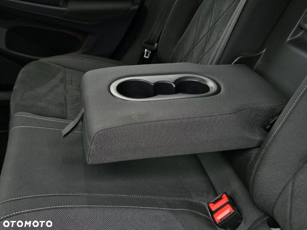 Volkswagen Golf Variant 1.5 eTSI EVO Style DSG - 27